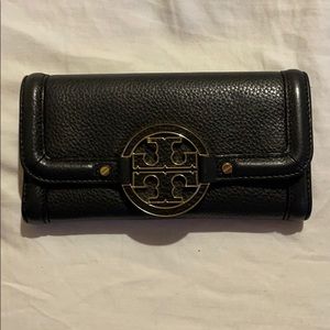 Tory Burch wallet